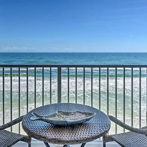 Bright Daytona With Community Pool! , Daytona Beach United States
