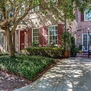 Beautiful 3bed Townhome In Historic Downtown , Savannah United States